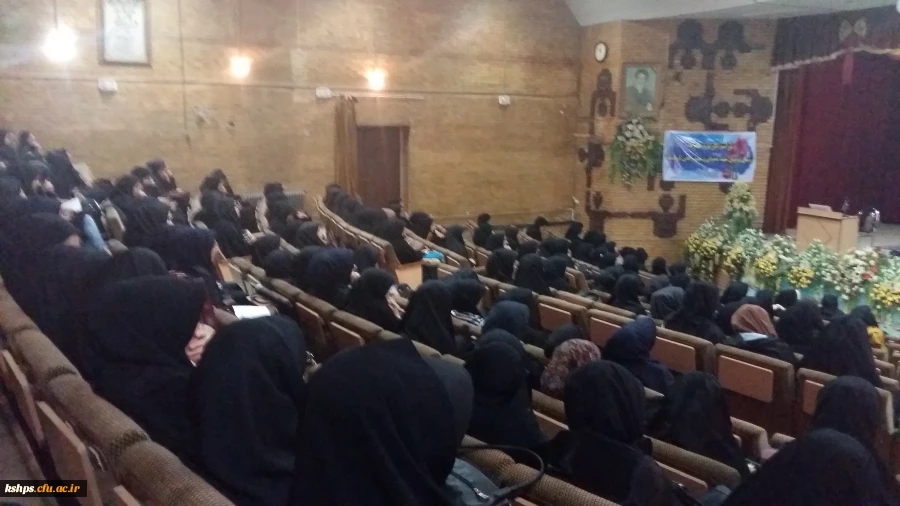 جلسه ی پرسش و پاسخ خانم دکتر قره تپه با نمایندگان دانشجویان