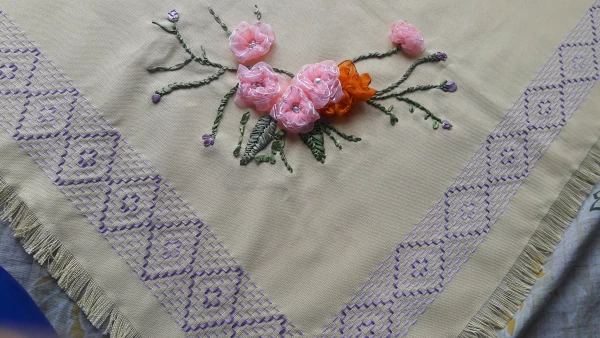 دوره آموزش تفرش دوزی