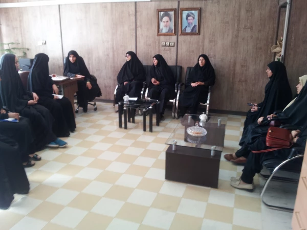 برگزاری  اولین جلسه انجمن های دانشجویی دانش اموزی 2