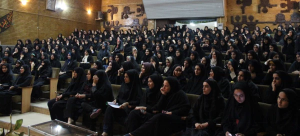 اولین نشست مشاوران پردیس شهید صدوقی با دانشجویان 3