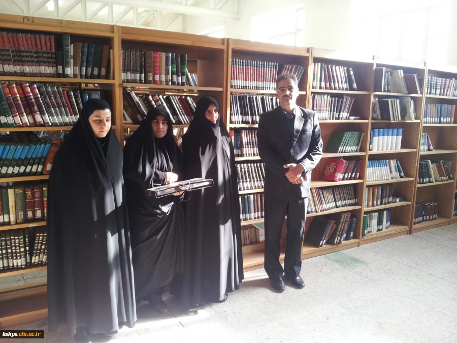 گرامیداشت هفته کتاب و کتابداری