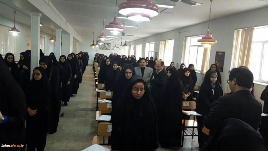 ادای احترام دانشجویان و کارکنان پردیس شهید صدوقی کرمانشاه به شهدای آتش نشان سانحه ساختمان پلاسکو