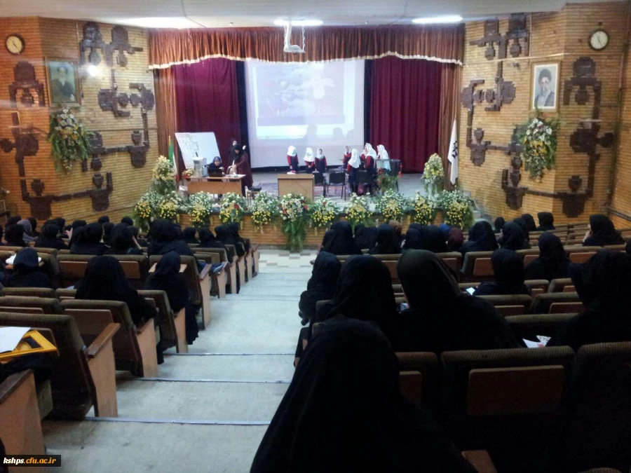 جلسه ارائه عملی الگوی های برتر تدریس جهت دانشجویان آموزش ابتدائی پردیس شهید صدوقی به مناسبت هفته آموزش