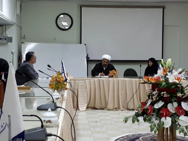 نشست نماینده نهاد رهبری حجه الاسلام صاحب الامری با هیئت ریئیسه ،کارشناسان مسئول و معاونین ودبیران کانونها و انجمن ها 4