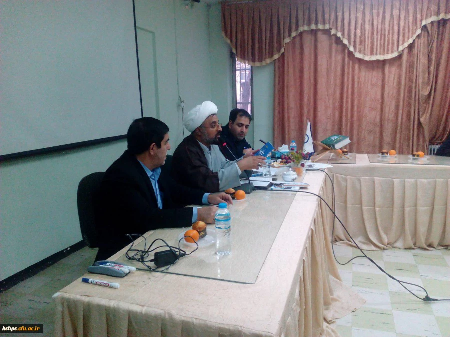 جلسه توجیهی سفر عتبات عالیات دانشگاهیان ویژه دانشجویان پردیس شهید صدوقی  3