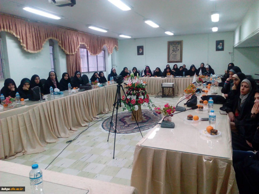 جلسه توجیهی سفر عتبات عالیات دانشگاهیان ویژه دانشجویان پردیس شهید صدوقی  4