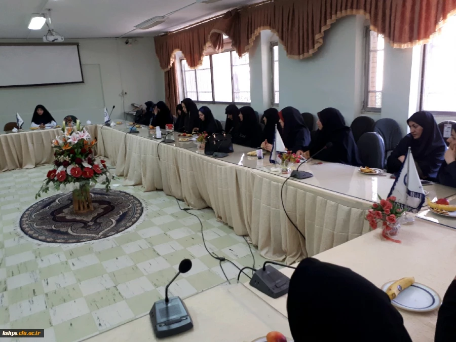 جلسه شورای اداری در آستانه نقل و انتقال پردیس 4