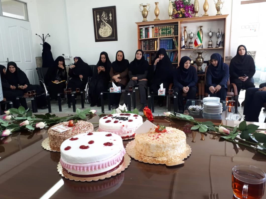 نشست صمیمانه بزرگداشت میلاد حضرت زهرا سلام الله علیها و مقام زن برزگار گردید 3