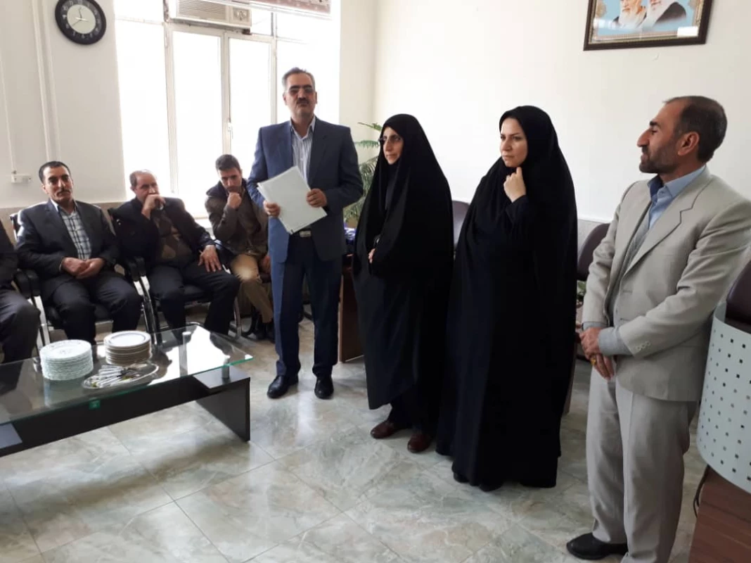 نشست صمیمانه بزرگداشت میلاد حضرت زهرا سلام الله علیها و مقام زن برزگار گردید 4