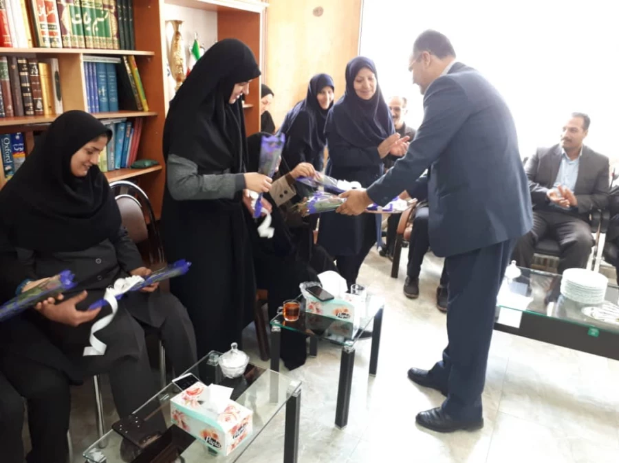 نشست صمیمانه بزرگداشت میلاد حضرت زهرا سلام الله علیها و مقام زن برزگار گردید 7