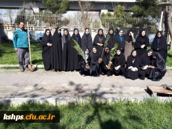 غرس نهال به مناسبت درخت کاری در پردیس شهید صدوقی  7