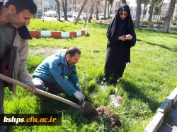 غرس نهال به مناسبت درخت کاری در پردیس شهید صدوقی  10