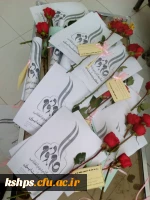 به همت نهاد نمایندگی مقام معظم رهبری  در بین دانشجویان توزیع گل و بیانیه گام رهبر انقلاب صورت گرفت . 4