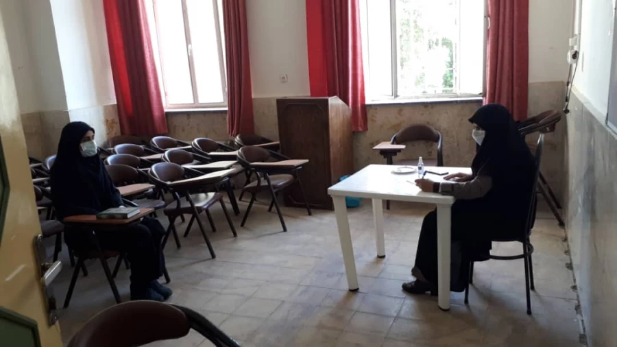 فرایند مصاحبه با داوطلبان واجد شرایط آزمون سراسری ٩٩ در پردیس شهید صدوقی 5