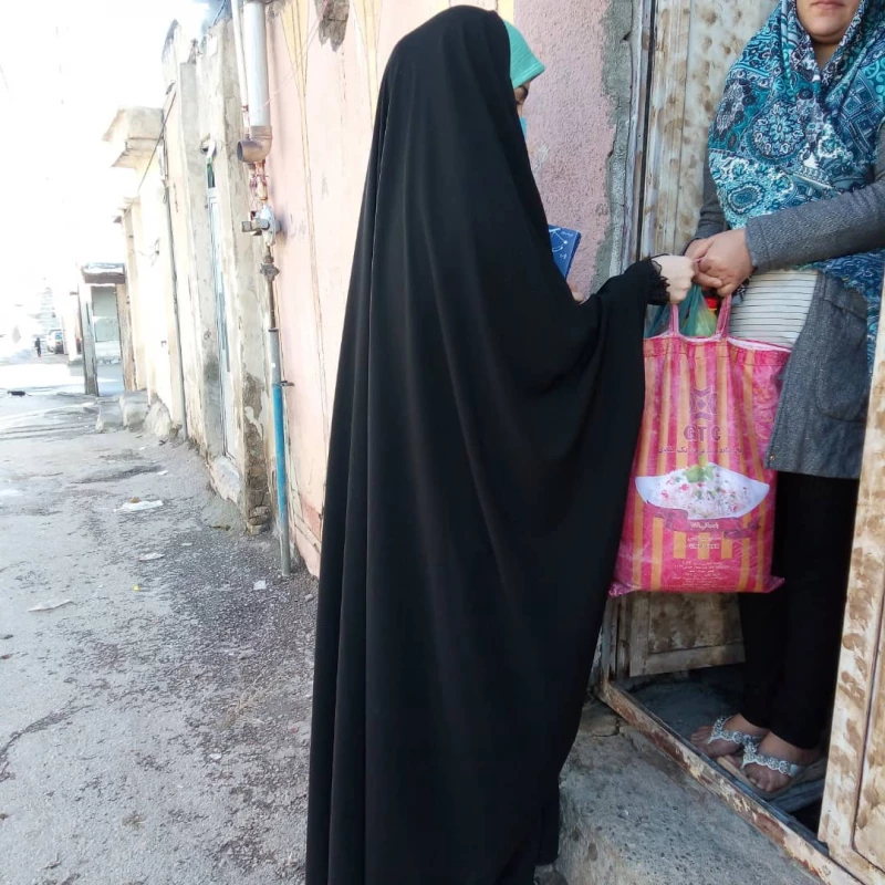 کمک های مومنانه توسط گروه جهادی   شهید ابراهیم هادی توسط دانشجو معلمان پردیس شهید صدوقی 3