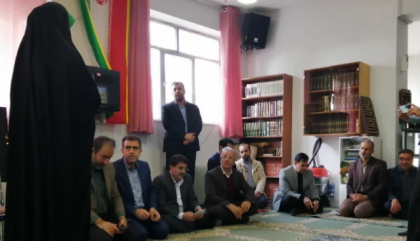 نشست "بهمن امیری مقدم" استاندار کرمانشاه با دانشجویان دختر پردیس دانشگاهی شهید صدوقی دانشگاه فرهنگیان 6