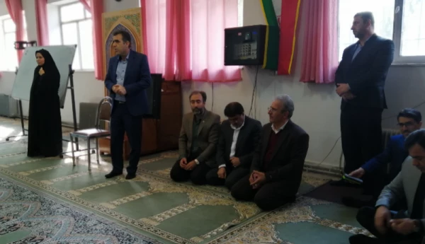 نشست "بهمن امیری مقدم" استاندار کرمانشاه با دانشجویان دختر پردیس دانشگاهی شهید صدوقی دانشگاه فرهنگیان 11