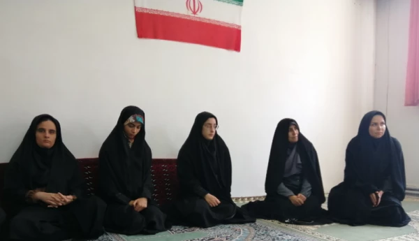 نشست "بهمن امیری مقدم" استاندار کرمانشاه با دانشجویان دختر پردیس دانشگاهی شهید صدوقی دانشگاه فرهنگیان 12