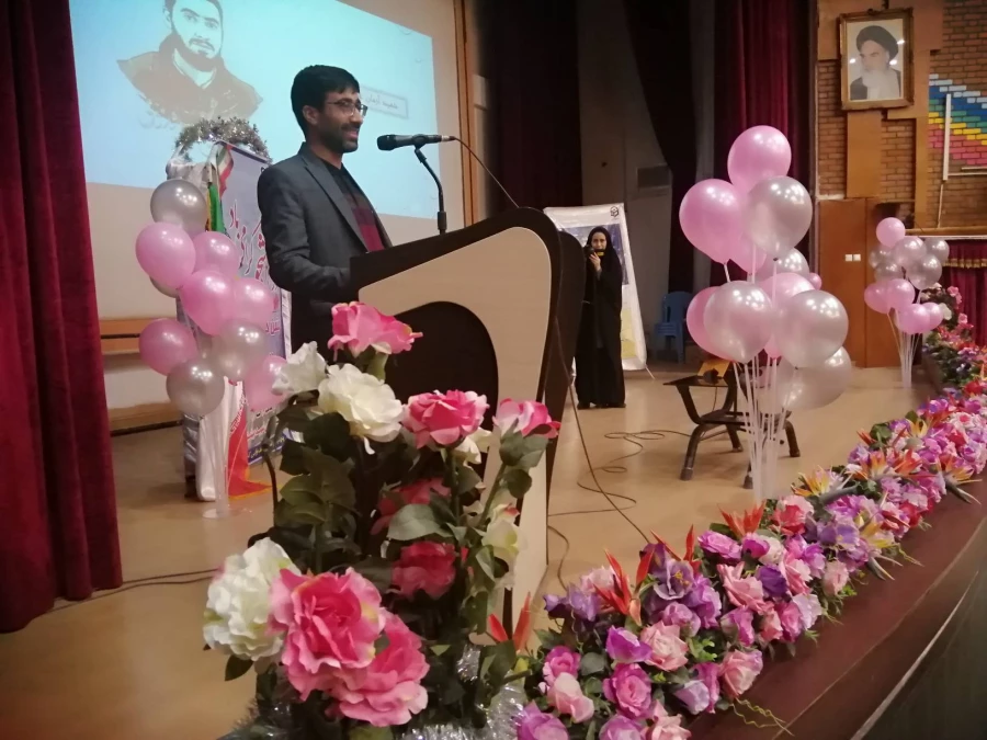 مراسم بزرگداشت روز دانشجو و تجلیل از نخبگان دانشجو معلم پردیس شهید صدوقی دانشگاه فرهنگیان کرمانشاه 12