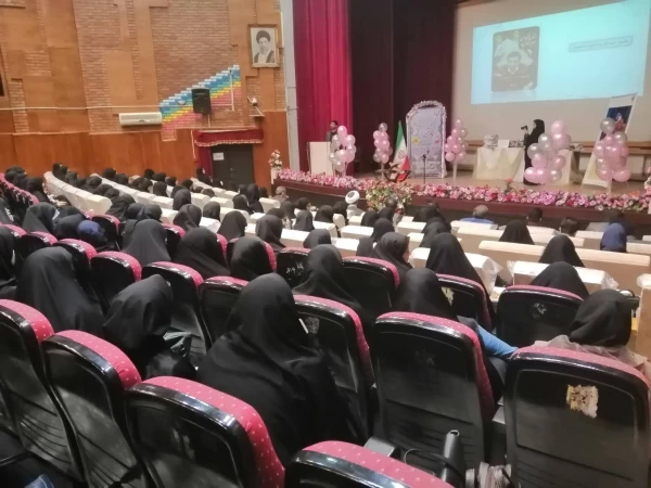 مراسم بزرگداشت روز دانشجو و تجلیل از نخبگان دانشجو معلم پردیس شهید صدوقی دانشگاه فرهنگیان کرمانشاه 14