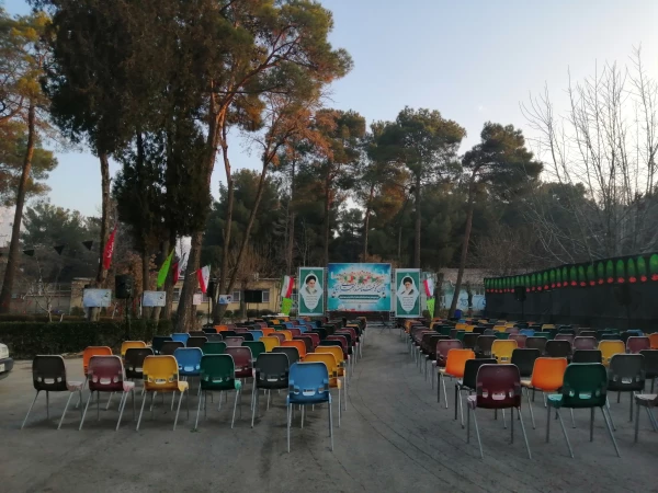 بوی پیراهن خونین کسی می آید 19