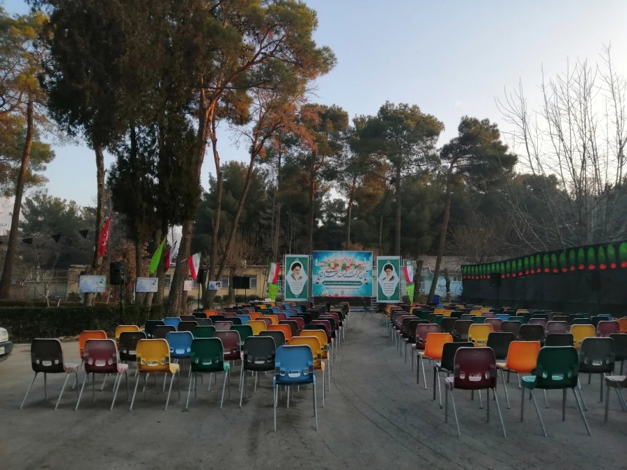 بوی پیراهن خونین کسی می آید 19