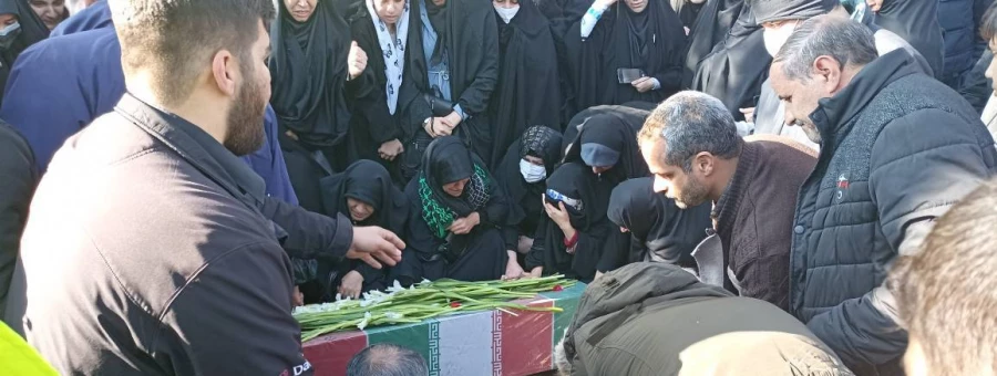 بوی پیراهن خونین کسی می آید 24