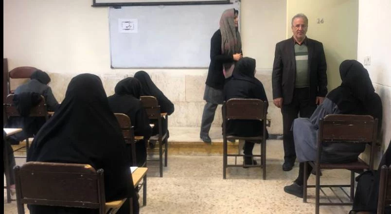 در سومین روز از برگزاری امتحانات انجام شد؛
بازدید از روند برگزاری امتحانات پایان ترم دانشجویان پردیس شهید صدوقی دانشگاه فرهنگیان کرمانشاه 7