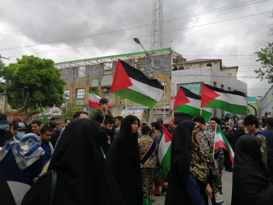 شرکت دانشجو معلمان ، اساتید و مسئولین دانشگاه فرهنگیان مراسم روز جهانی قدس  12