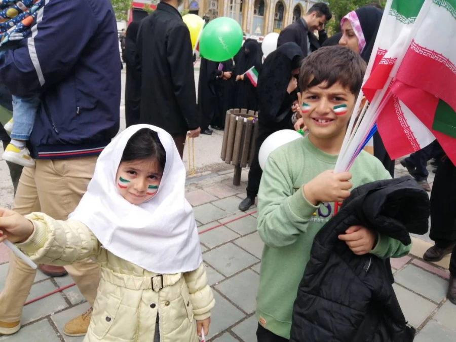 شرکت دانشجو معلمان ، اساتید و مسئولین دانشگاه فرهنگیان مراسم روز جهانی قدس  13