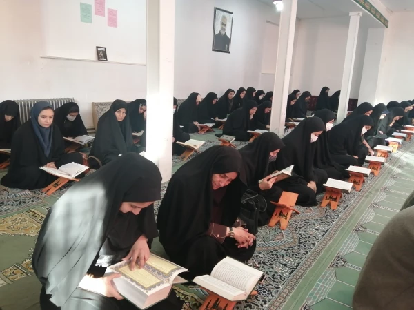 محفل انس با قرآن کریم و ضیافت افطاری  4