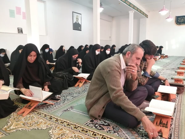 محفل انس با قرآن کریم و ضیافت افطاری  5