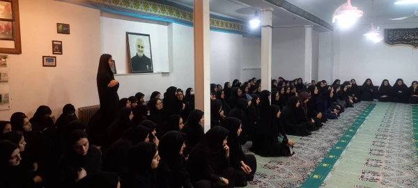 جلسه پرسش و پاسخ دانشجویان با سرپرست پردیس شهید صدوقی ، معاونین و کارکنان  5