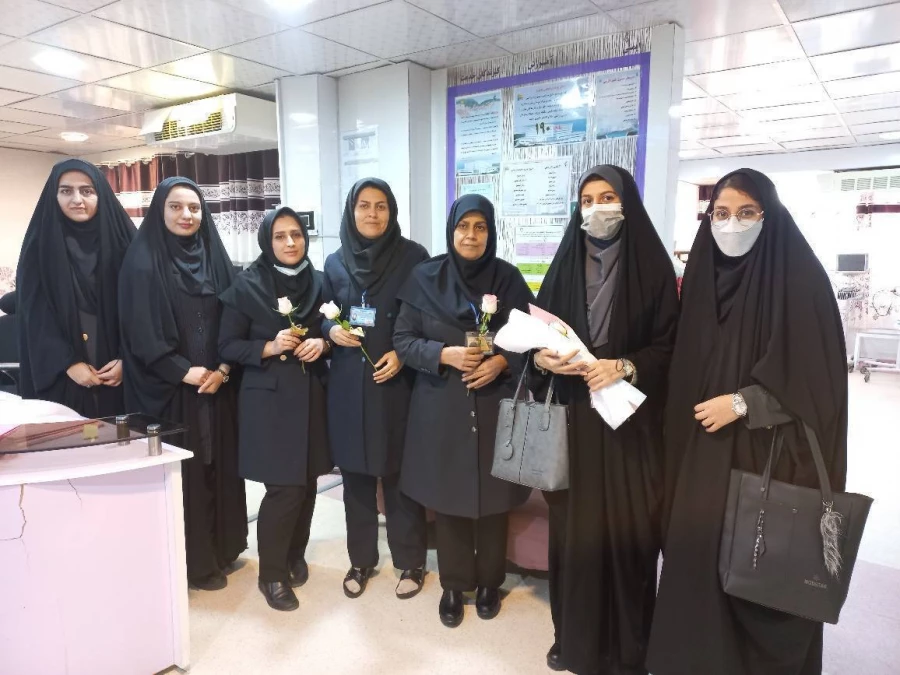 حضور دانشجومعلمان پردیس شهید صدوقی در ایستگاه پرستاری بیمارستان امام حسین علیه السلام  5