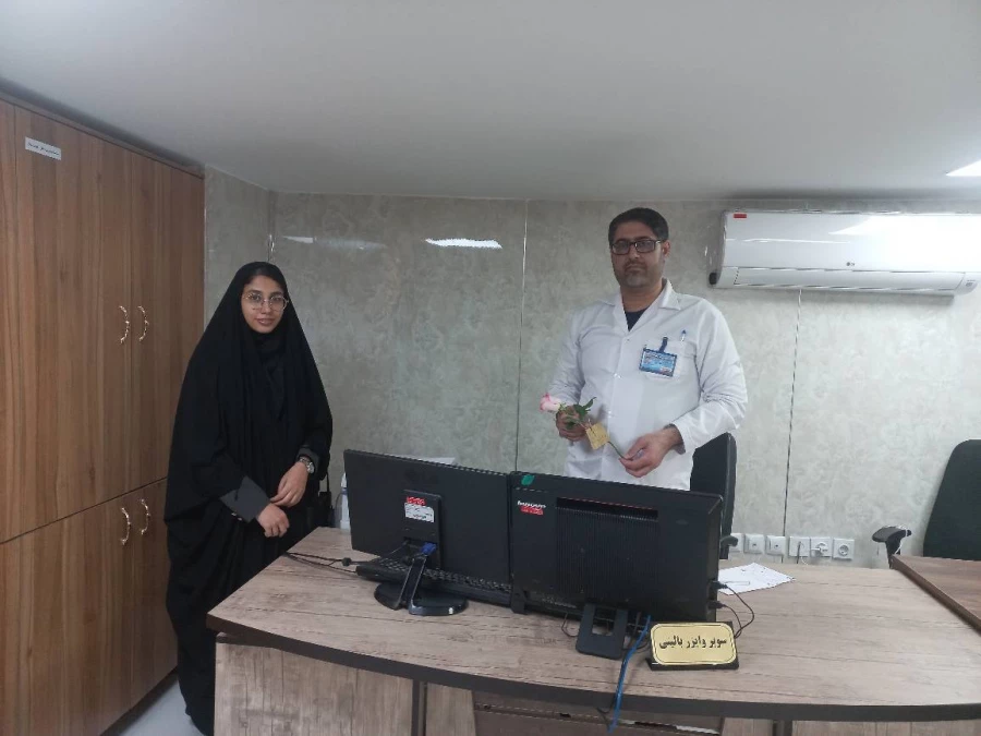 حضور دانشجومعلمان پردیس شهید صدوقی در ایستگاه پرستاری بیمارستان امام حسین علیه السلام  6