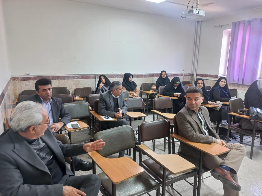 نشست کمیته کارورزی پردیس شهید صدوقی دانشگاه فرهنگیان کرمانشاه 4